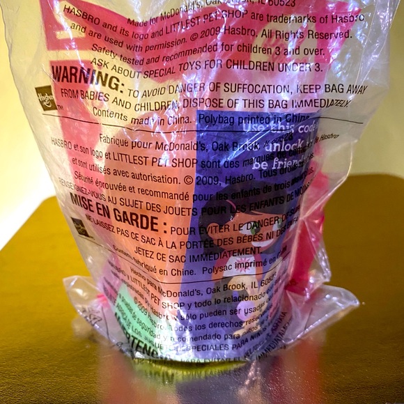 LITTLEST PET SHOP VTG 2009 MCDONALD’S HAPPY MEAL #2 BUNNY TOY SEALED 3.5” NEW - Picture 4 of 4
